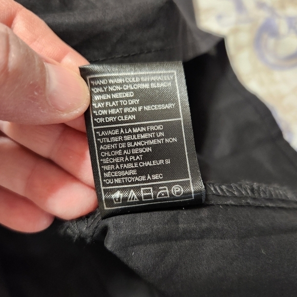 Steve Madden 'Daniella' Smocked Black Dress - Picture 7 of 8